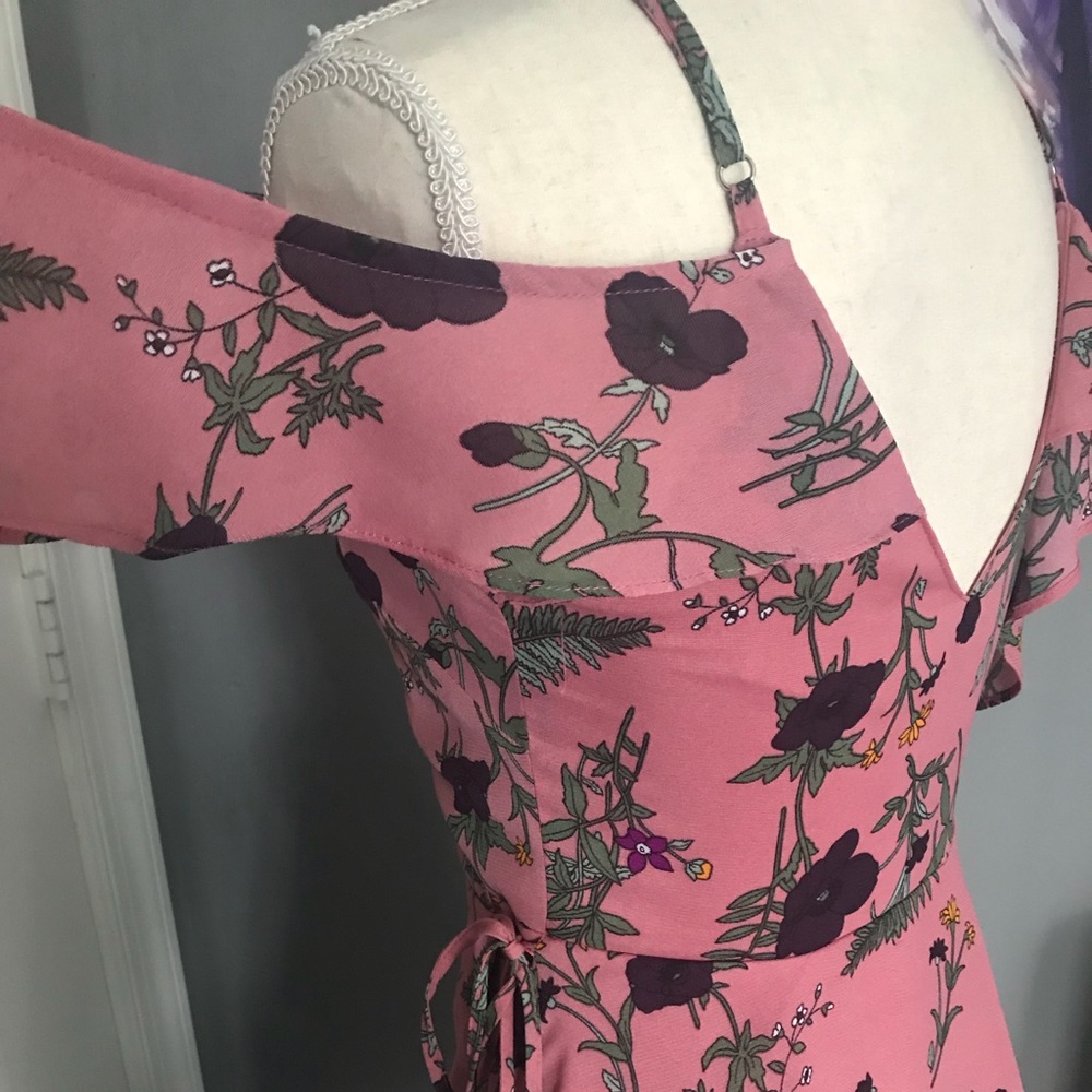 NEW - Floral Wrap Mini Dress - Picture 8 of 8